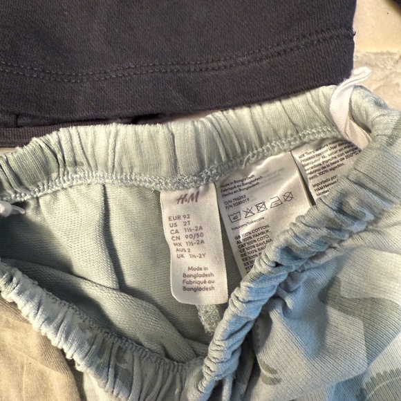 H&M Boys Shorts - Picture 5 of 7